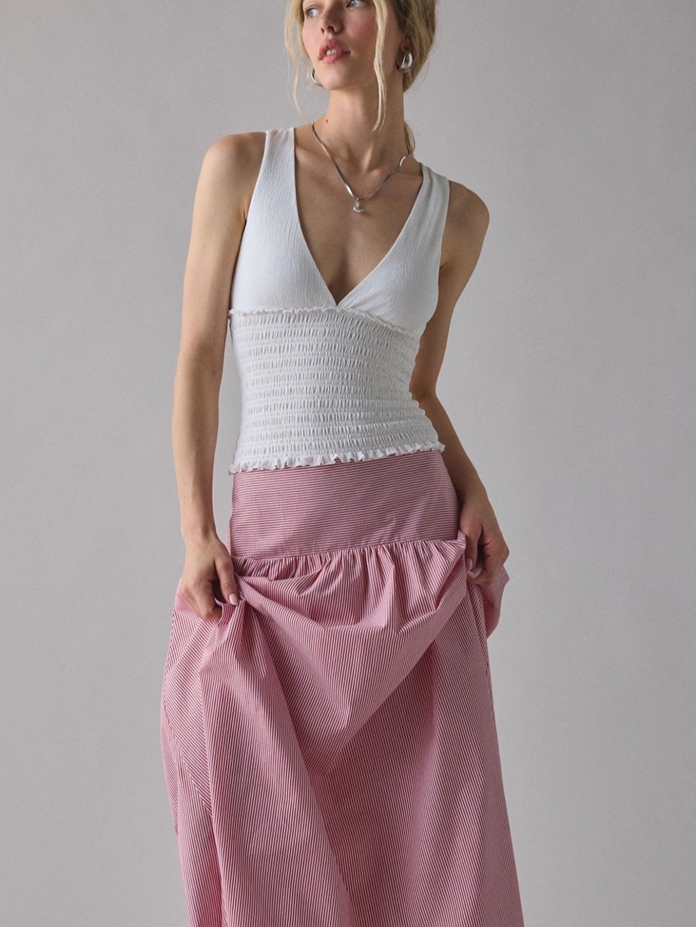Kimchi Blue Betty Plunging V-Neck
Smocked Tank Top